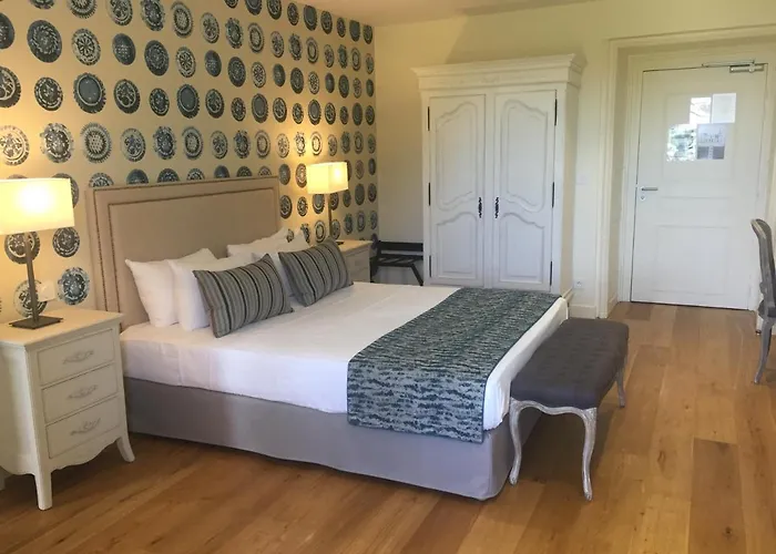 Hotel Le Château De Césarges Maubec (Isere)