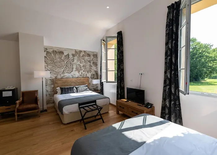 Le Château De Césarges 3* Maubec (Isere)