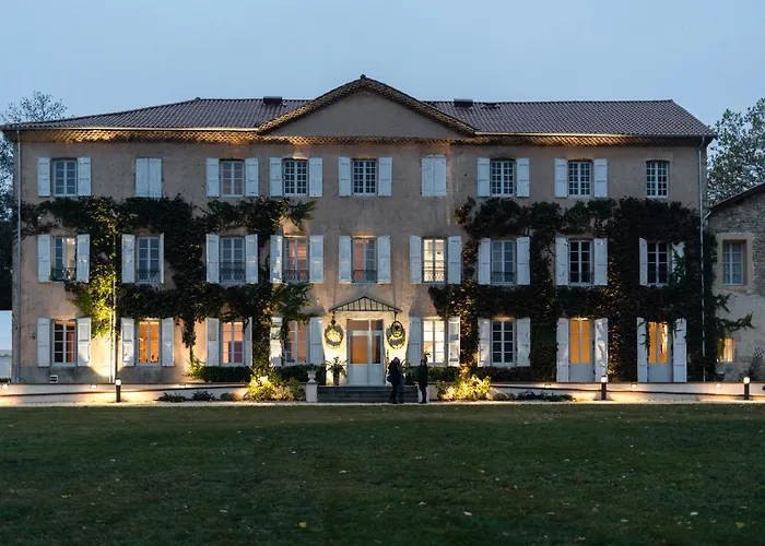 Le Château De Césarges 3* Maubec (Isere)