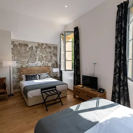 Le Chateau De Cesarges 3* Maubec (Isere)